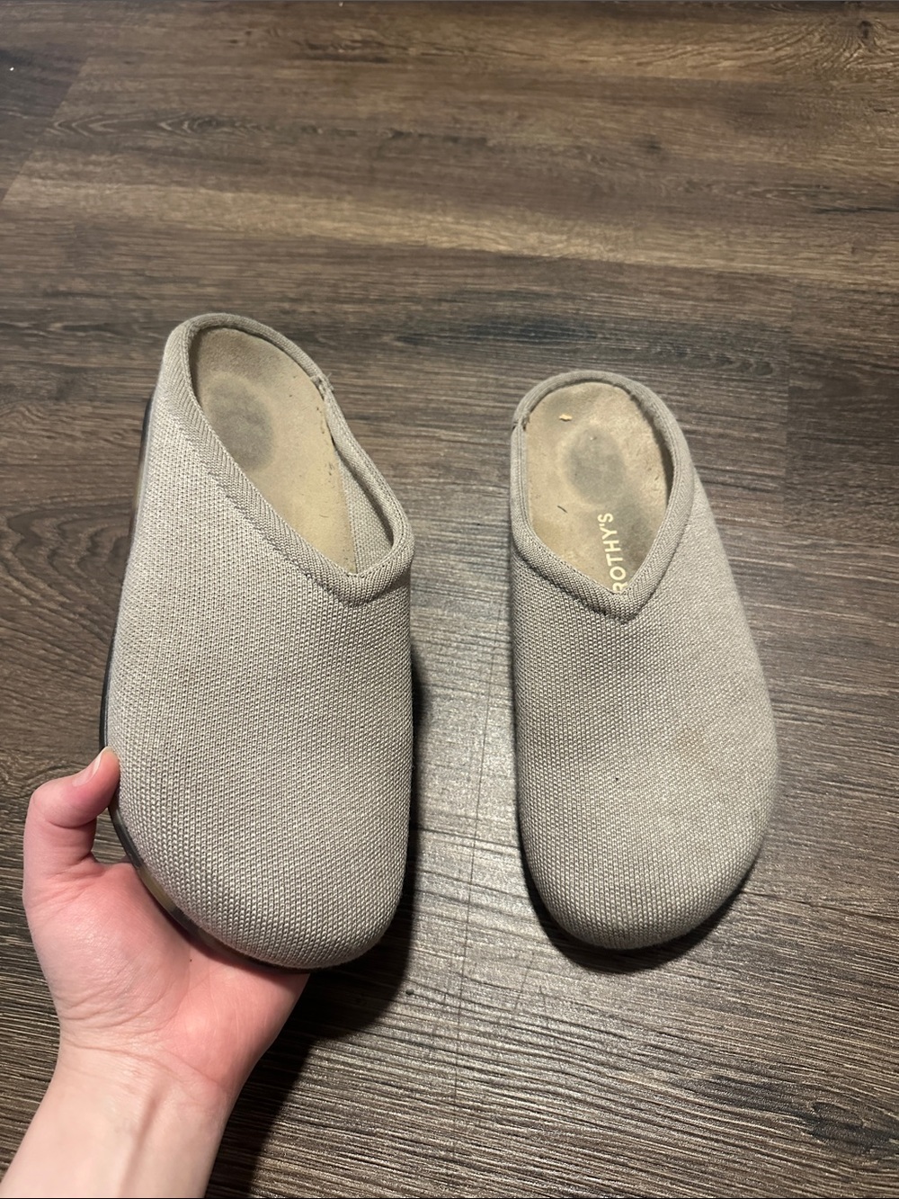 EUC ROTHYS CASUAL CLOG